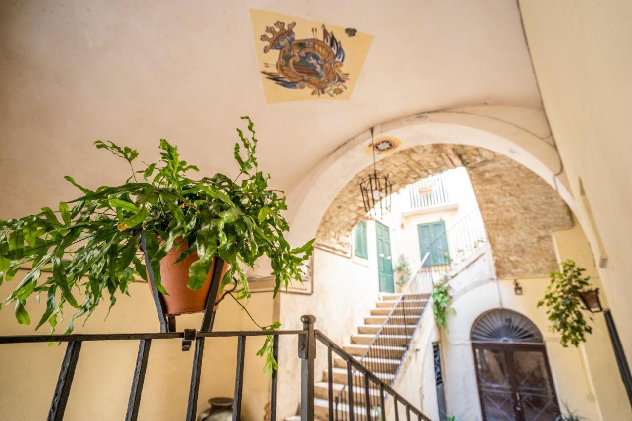 Апартаменти La Casina Nel Centro Тропеа Екстер'єр фото