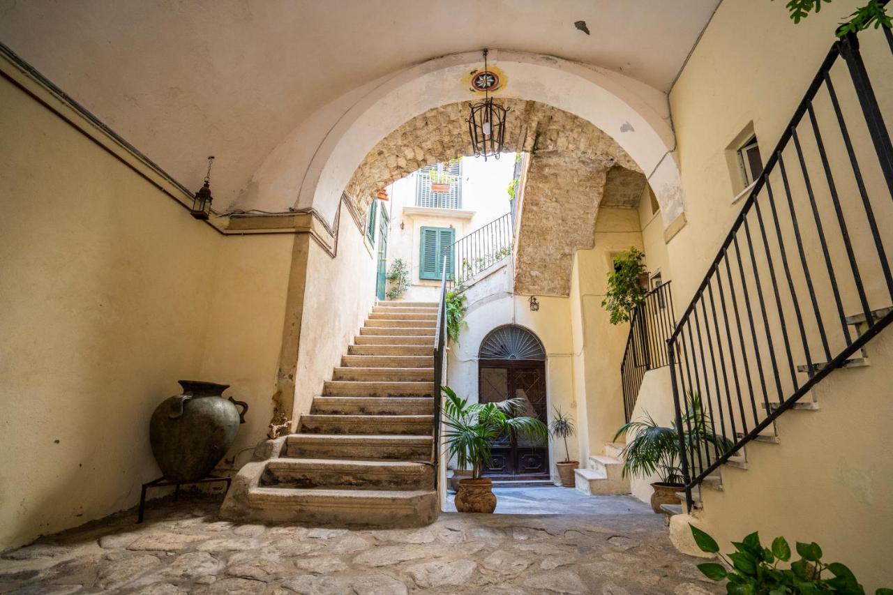 Апартаменти La Casina Nel Centro Тропеа Екстер'єр фото