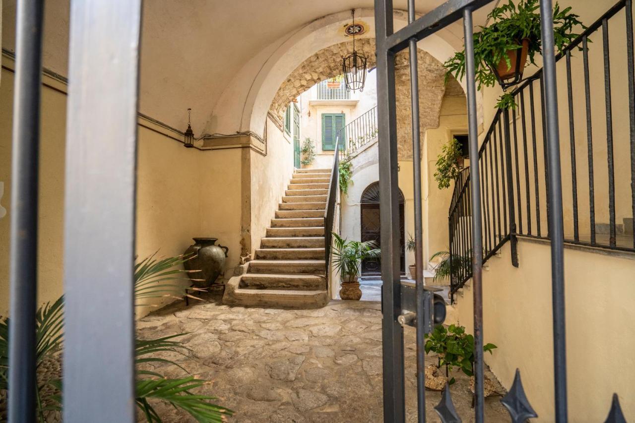 Апартаменти La Casina Nel Centro Тропеа Екстер'єр фото