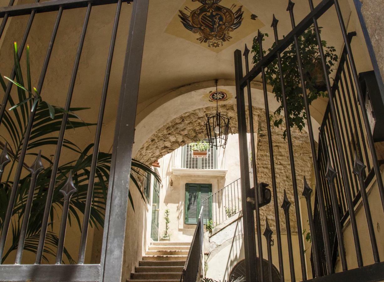 Апартаменти La Casina Nel Centro Тропеа Екстер'єр фото